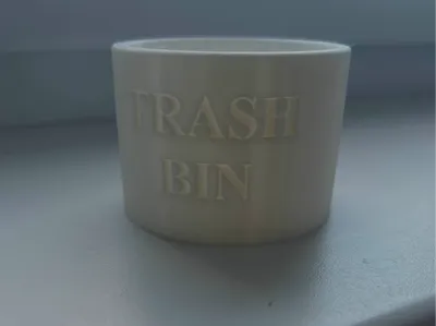 Trash bin
