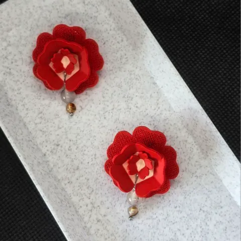 Earrings with Flowers (AMS is required)