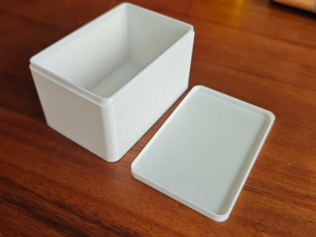 Miniatura 1 do modelo 3D 优化带盖盒子 大中小 小盒子
