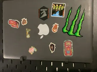 Laptop holder for skadis