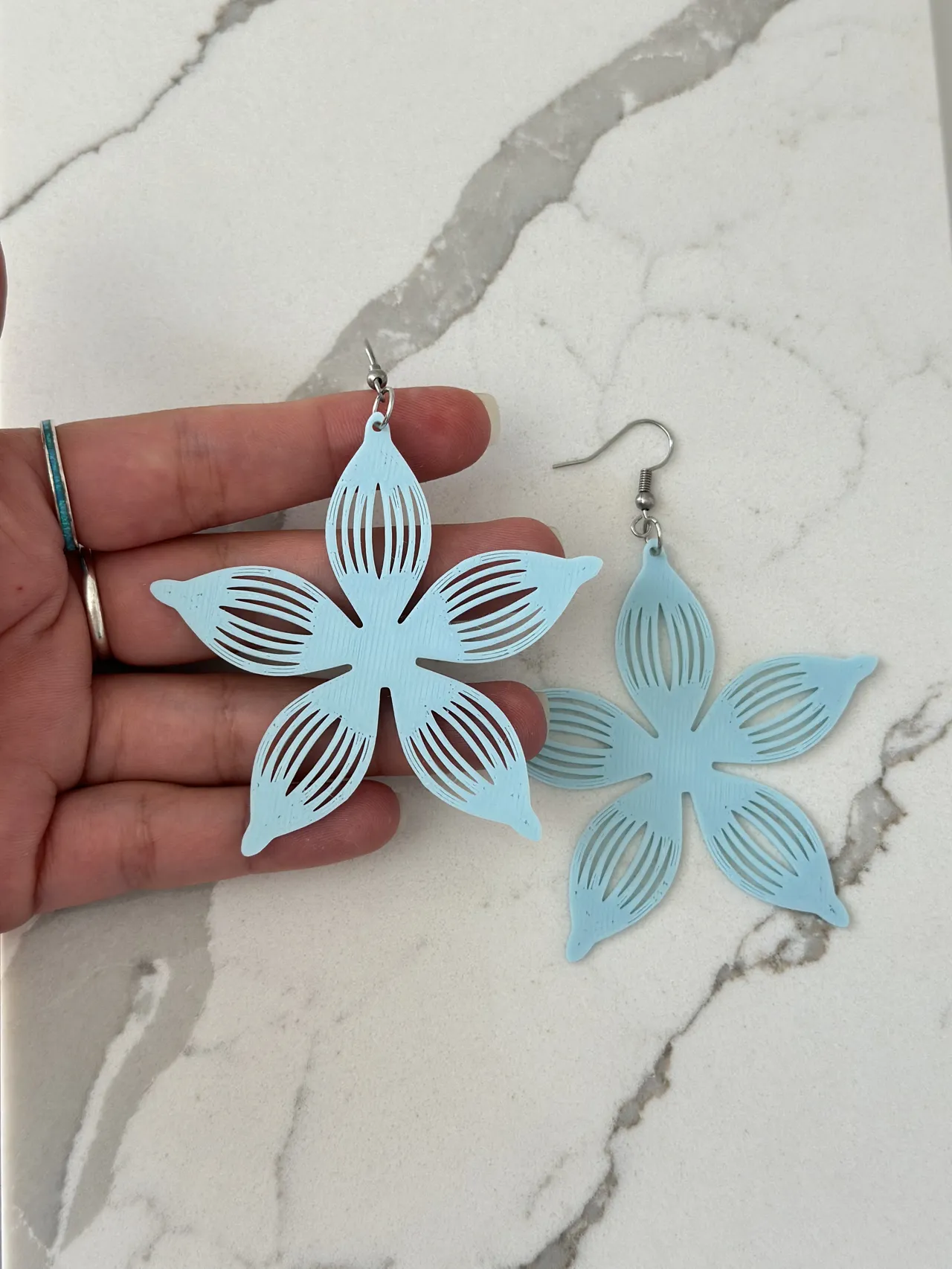 Minimal Flower Earrings view 2
