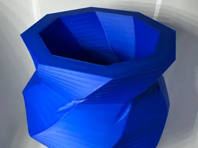 TJ modern vase