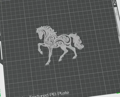 Ornamento da collezione con statuetta decorativa a forma di cavallo rosso dal design speciale