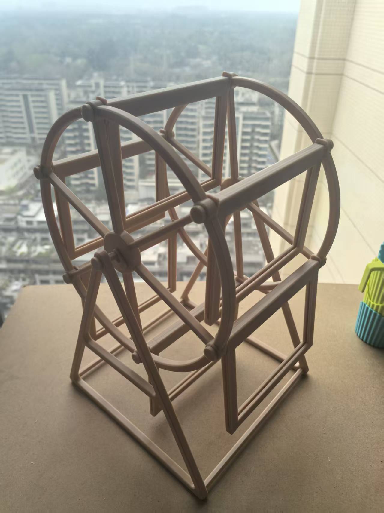 Miniatura 2 do modelo 3D 摩天轮相框（容纳12张5寸照片）无需 AMS