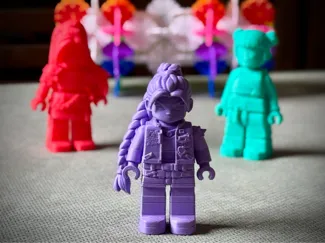 Huntrix minifigure series: RUMI KPop Demon Hunters