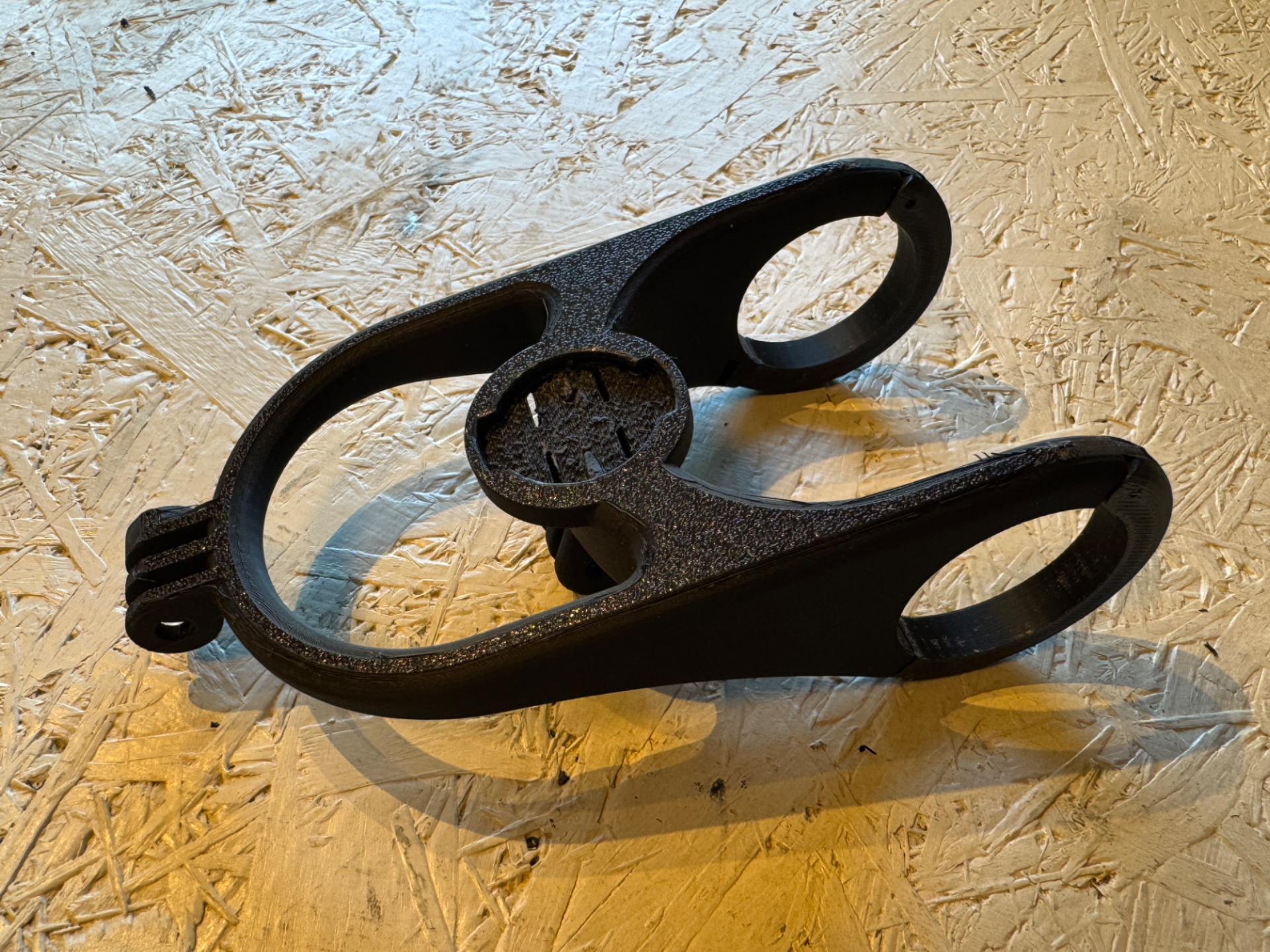 Dual‑Wing Cockpit Expander – Garmin + GoPro Mount