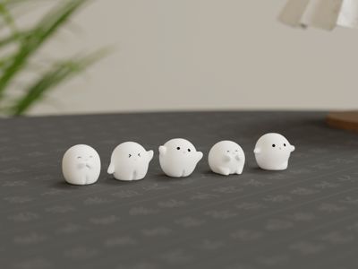 5 cute little guys, easy quick to print, ornament