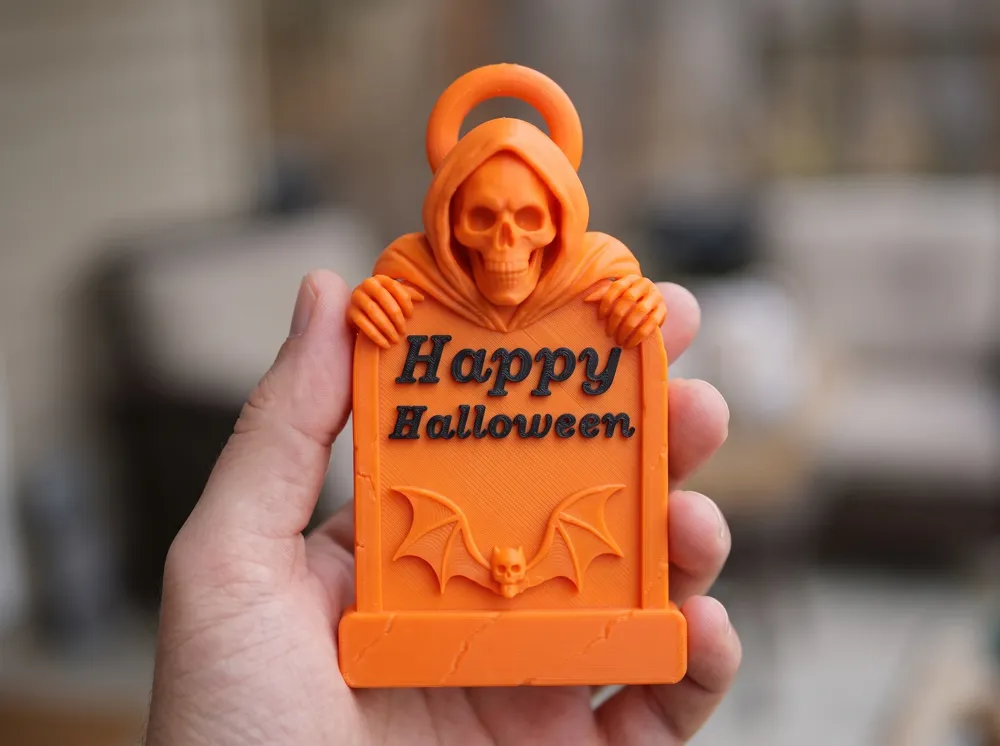 Spooky Halloween Gravestone with Customizable Text - Free 3D Print ...