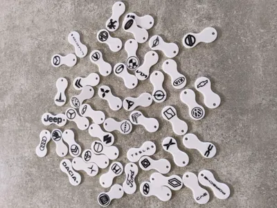 Shopping Trolley Token Keychain – (40+ Designs)