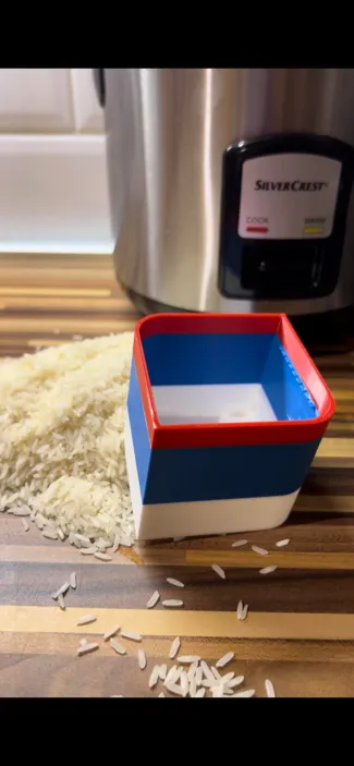 Automatic measuring cup for rice and water