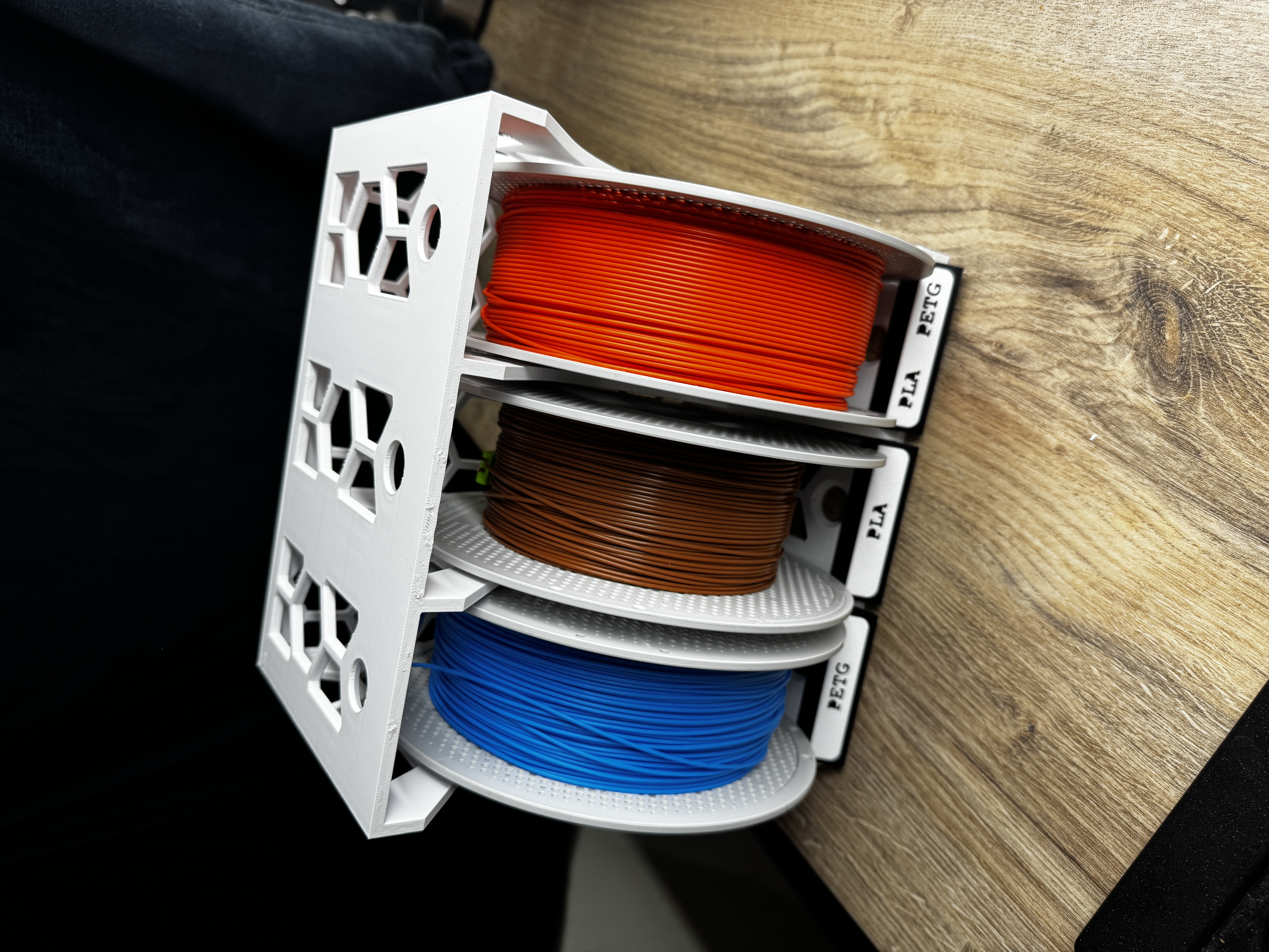 Miniatura 7 do modelo 3D Modular Stackable Filament Spool Holder