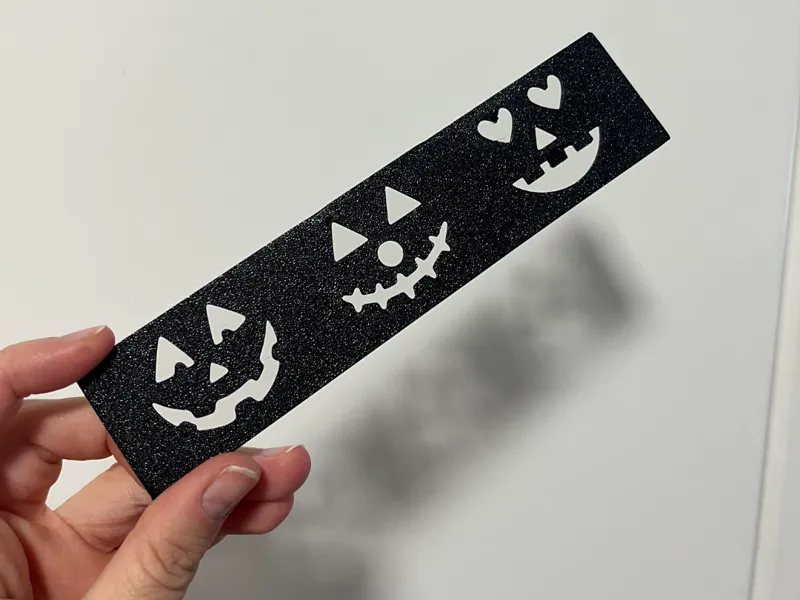 Halloween pumpkin face drawing ruler