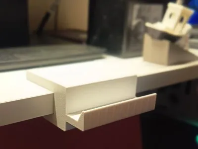 Universal Tablet Mount / Second Monitor Desk Clip