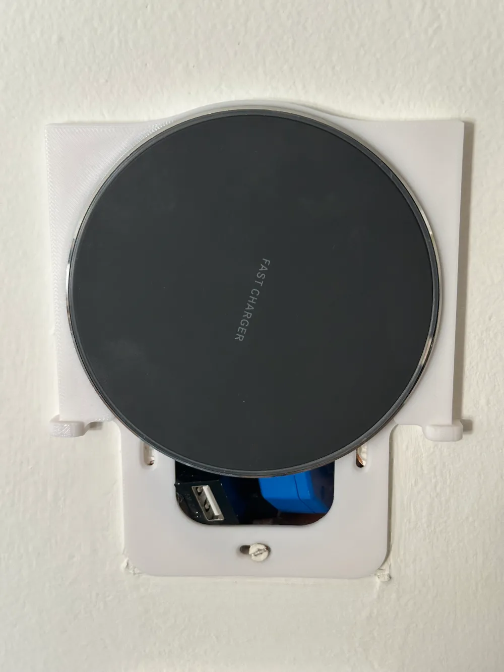 Floating Tablet Wall Mount - Smarthome by online.sh - MakerWorld