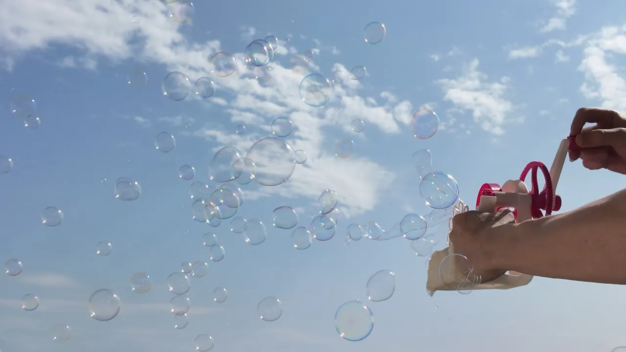 Hand Bubble Machine view 3