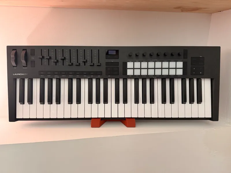 Vertical Stand for Novation LaunchKey MK4 