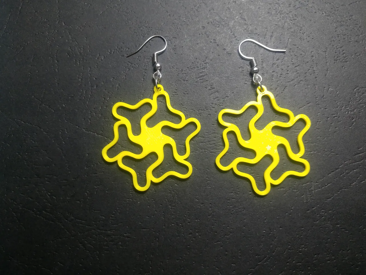 Shadow Pulse Earrings view 3