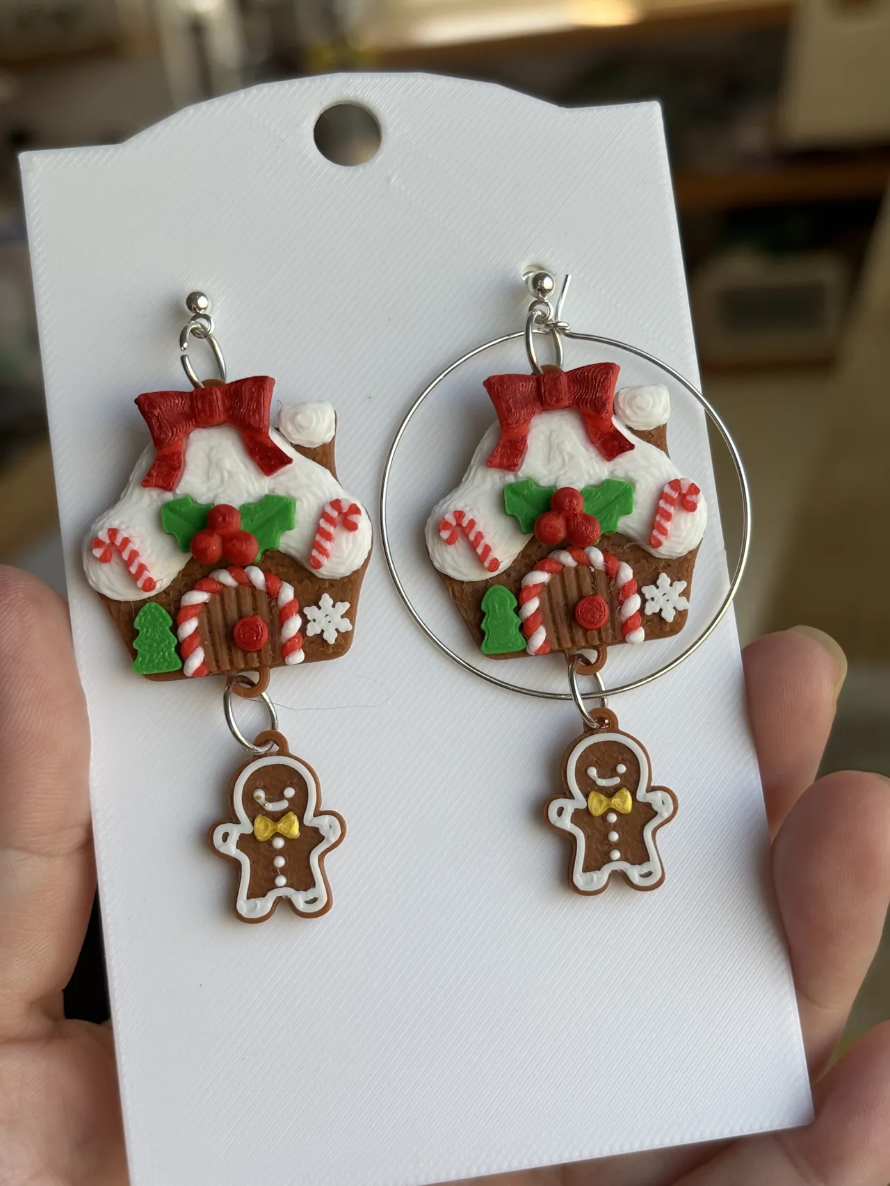 Gingerbread Dreams earring view 4