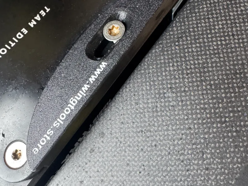 Duotone foildrive trench lock