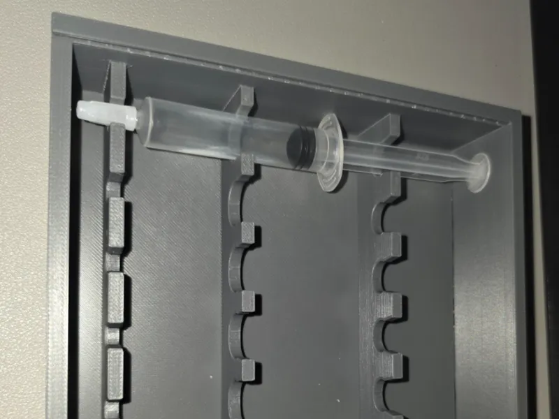 Syringe holder box, 5ml preloaded