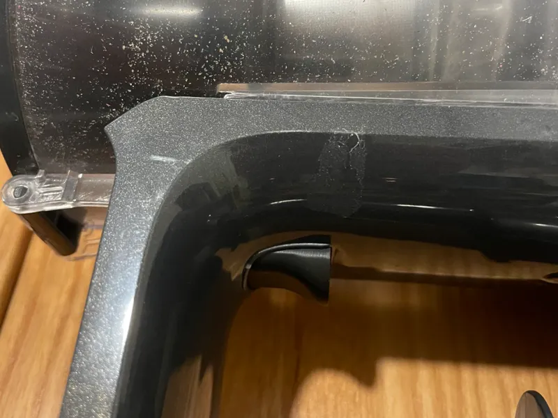 proscenic p12 portable vacuum release button