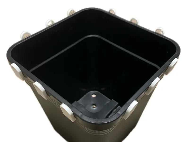 LST clip for generic 9L pot