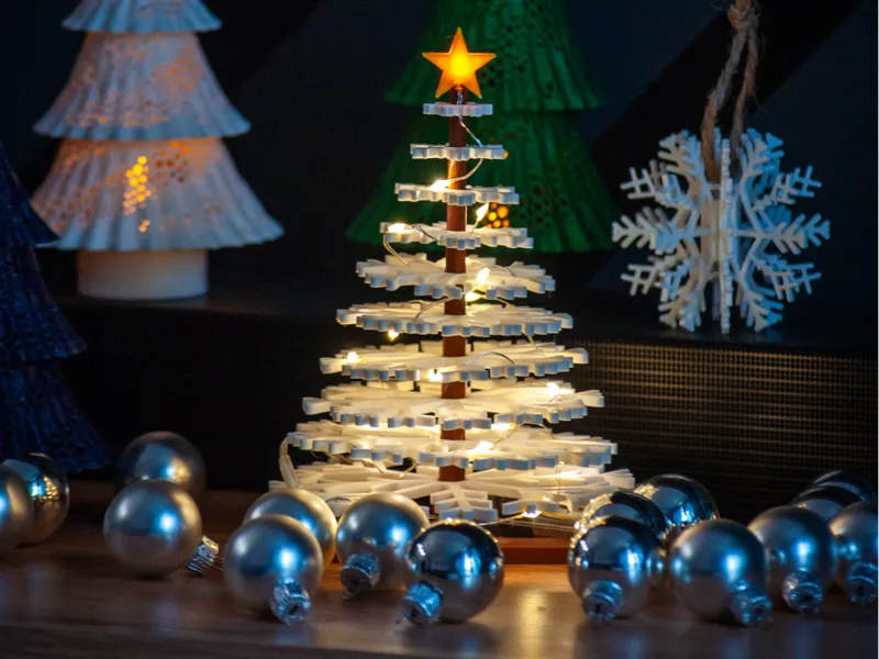 Christmas Tree in LEG0 Style with LED Lighting