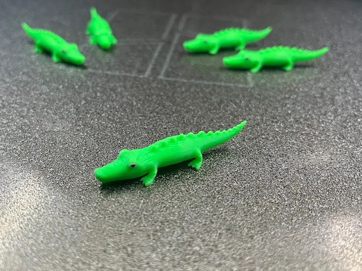 Mini alligator