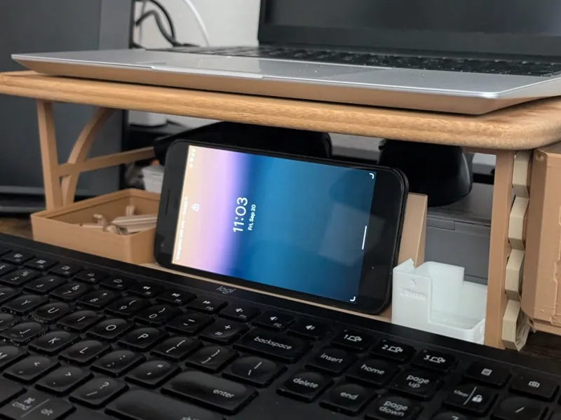 Gridfinity 1 x 4 Phone Stand for Desk