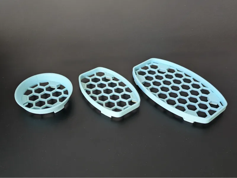 Assorted Bathroom Dishes