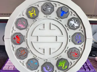 成龙历险记十二生肖符咒发光款-带底座支架