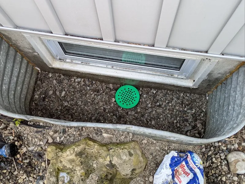 Terracotta pipe drain cover V1