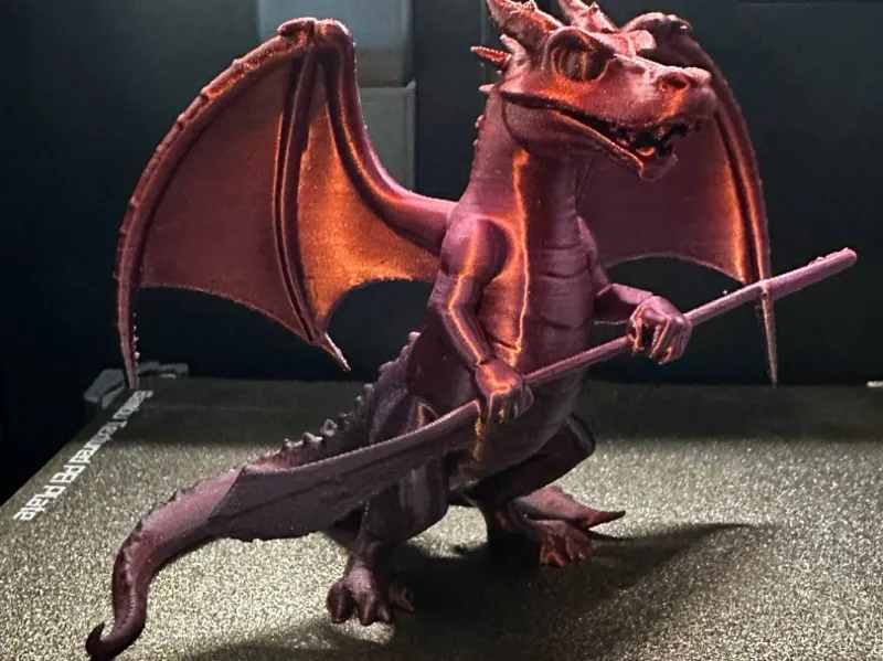 Drache mit Schwert