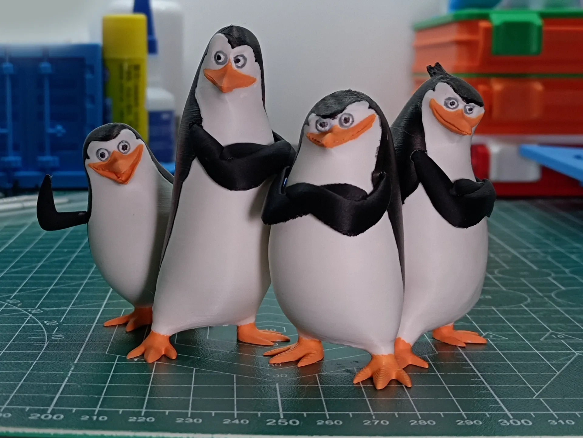 Miniatura 1 do modelo 3D 马达加斯加企鹅