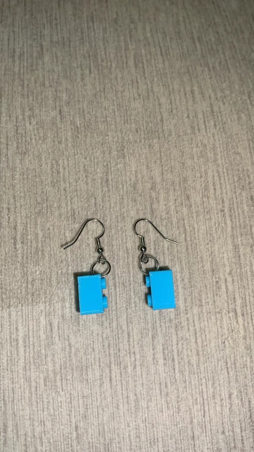 BRICK EARRINGS view 3