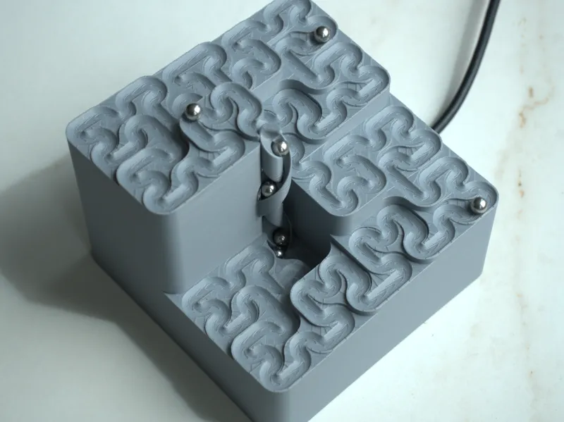 Manual/ Motorized Hilbert Curve Marble run (Moore)