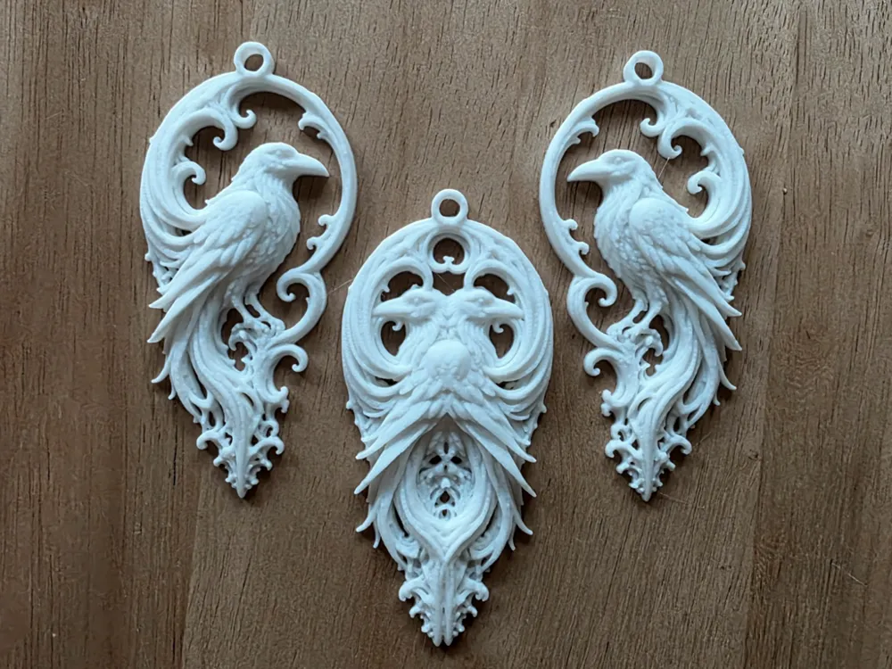 Dije o accesorio de collar: Raven Earring and Pendant Set - Wearable. Referencia del modelo original.