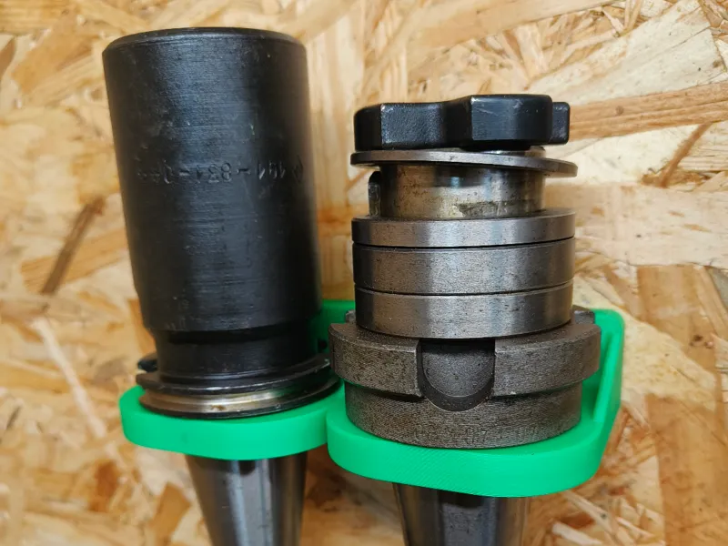 NT40 / ISO40 / SK40 / BT40 tool holder x1