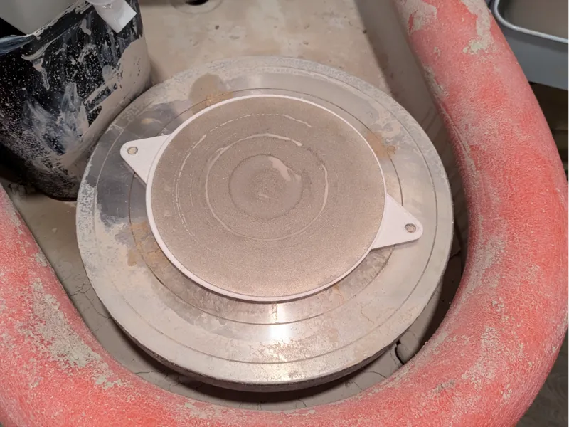 Pottery sanding bat