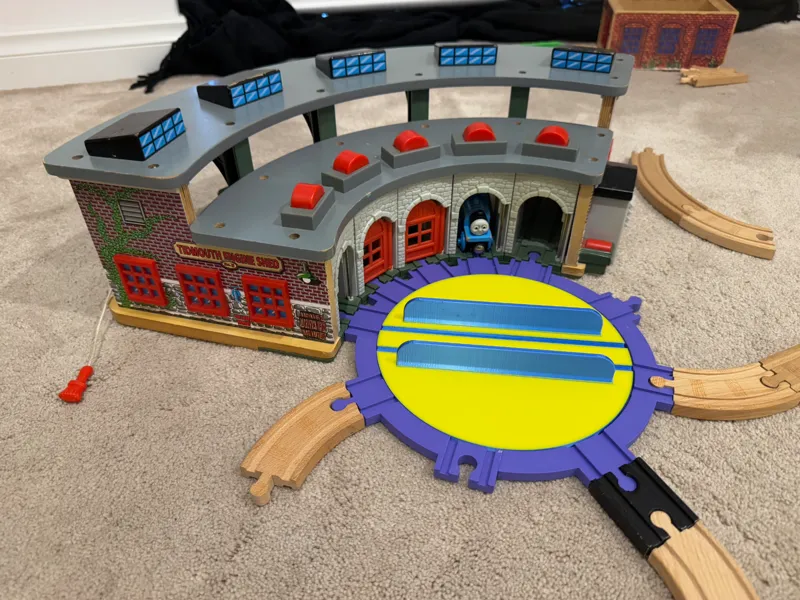 Turntable for Tidmouth Shed Deluxe Roundhouse