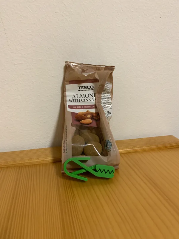 Pince pour sacs