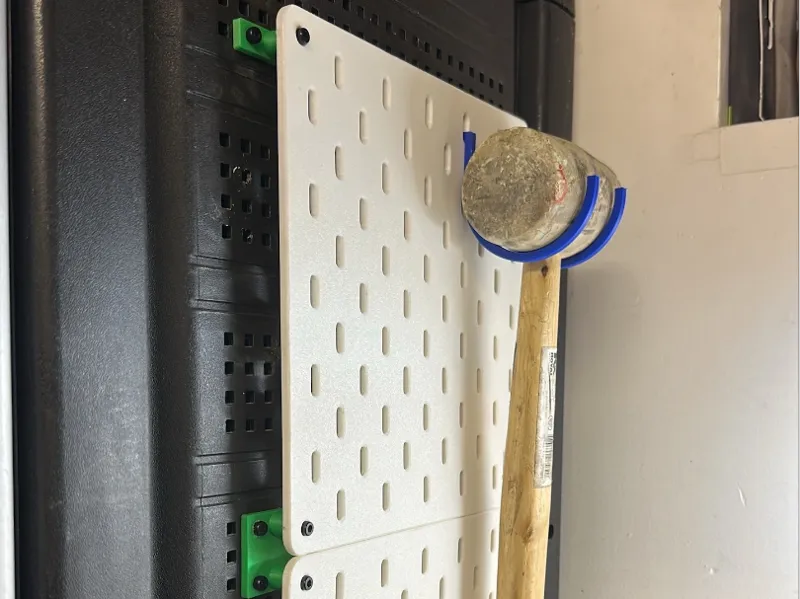 Skadis wall attachement
