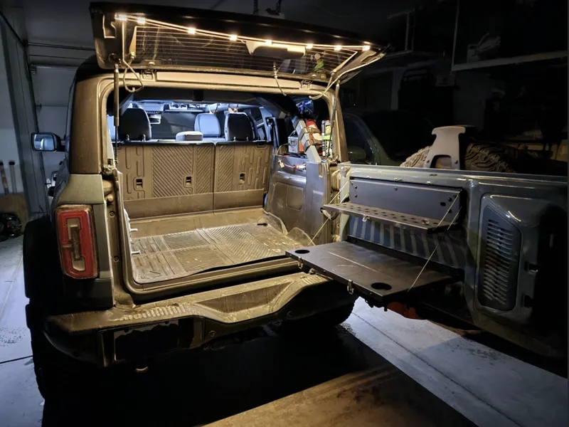 Bronco Tailgate Window Rope Light Clips