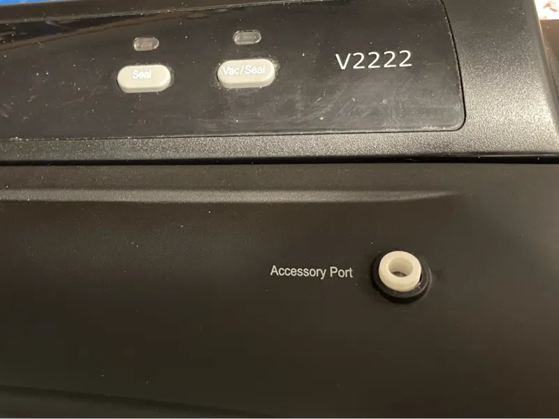 FoodSaver V2222 - Accessory Port