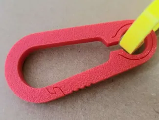 Carabiner clip / hook