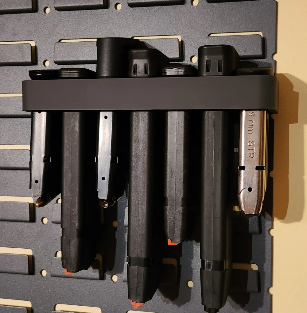 Louvered Panel (SecureIt) Pistol Mag Holder - Free 3D Print Model ...