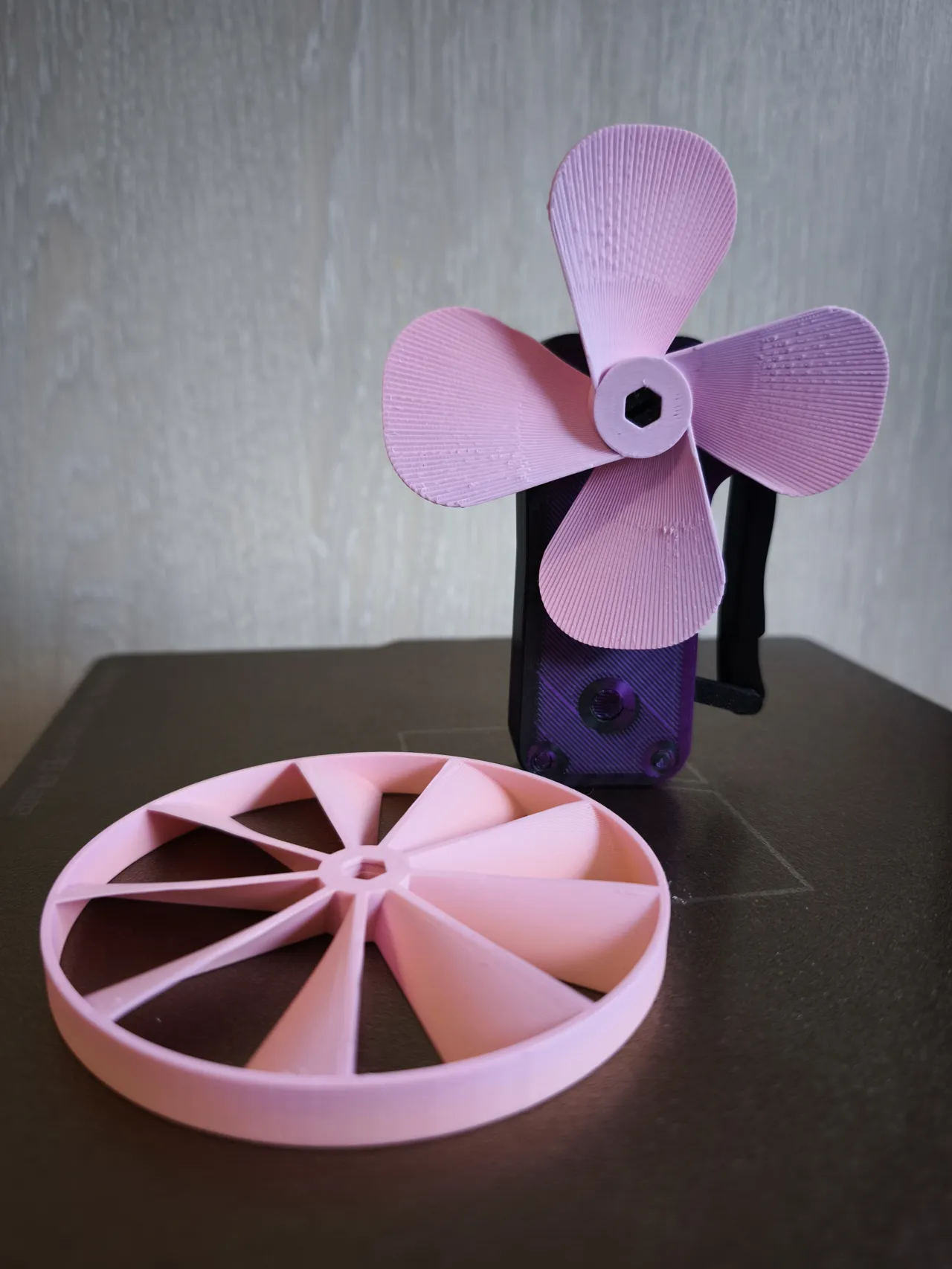 Hand-Powered Mechanical Fan — 3D Printable Project view 4