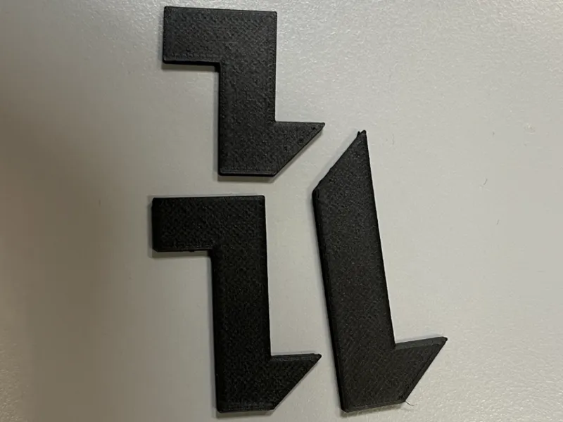 E- letter illusion puzzle