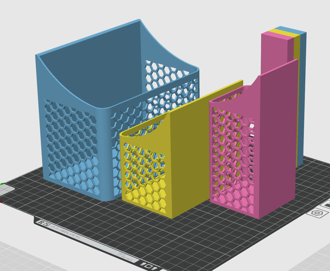 Miniatura 1 do modelo 3D 「拓竹LOGO自由定制磁吸套装」—大 / 中 / 小收纳盒 + 记录板（空白 LOGO 位可替换）