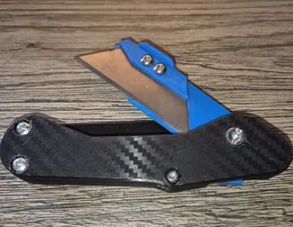 Foldable utility knife